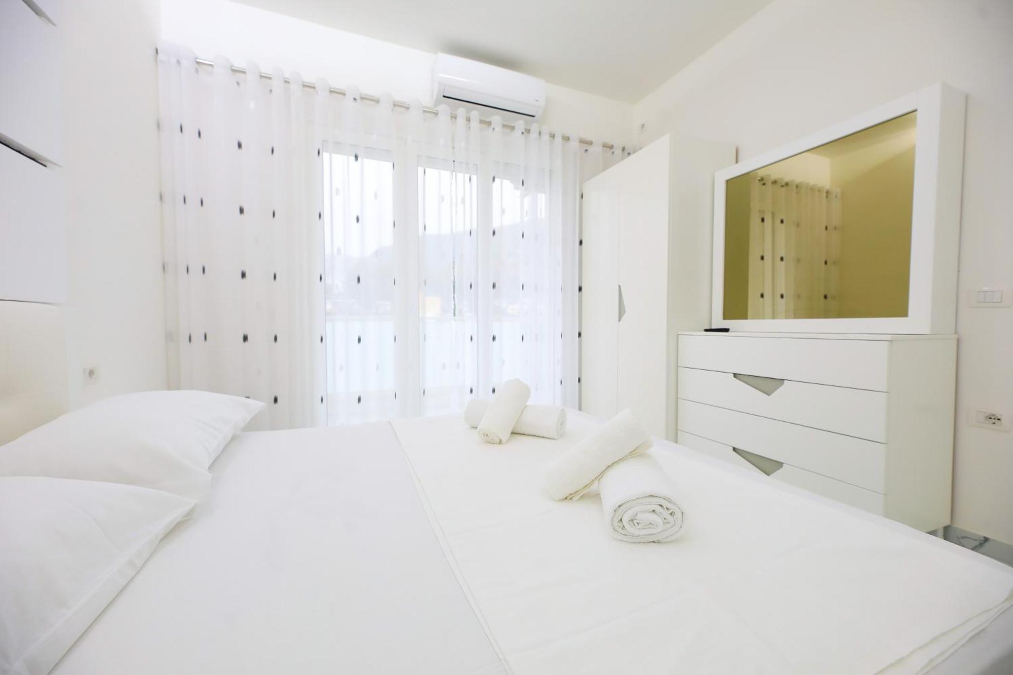 Jimi Apartments Vlore Exterior photo