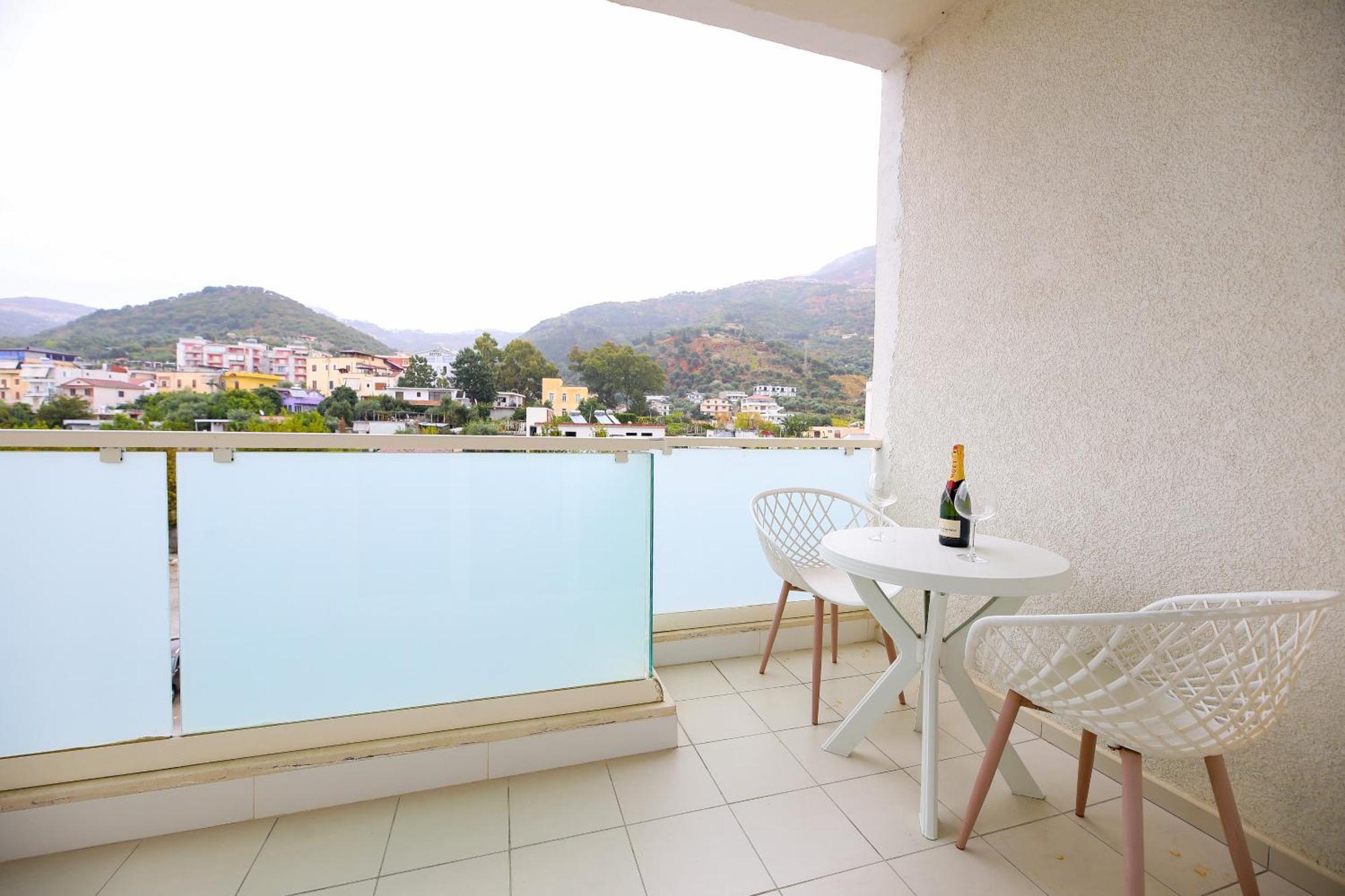 Jimi Apartments Vlore Exterior photo