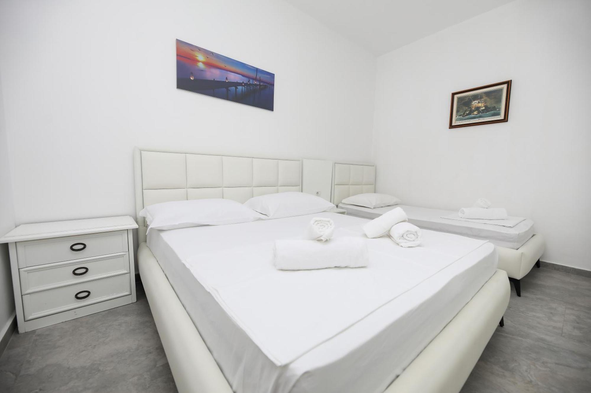 Jimi Apartments Vlore Exterior photo